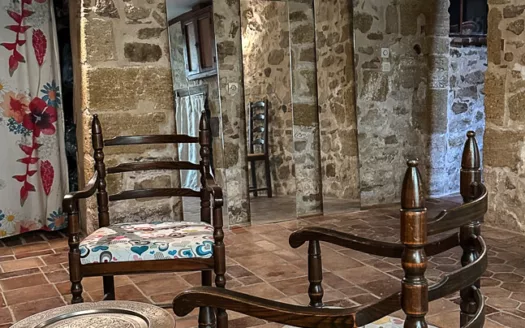 Maison de village ROQUEMAURE  (30)