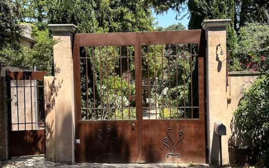 Demeure de charme Villeneuve les Avignon  (30)