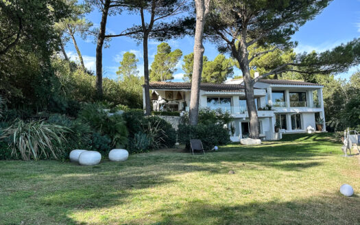 Maison d’architecte Villeneuve les Avignon (30)