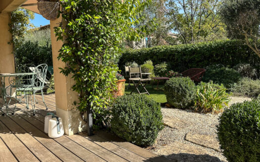 Maison Villeneuve les Avignon (30)