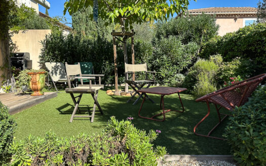 Maison Villeneuve les Avignon (30)